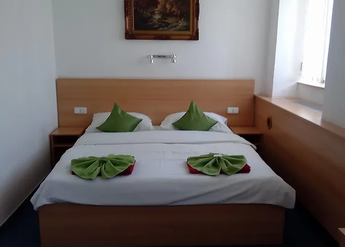 O.k. 1 Hotel Beroun (Central Bohemian)